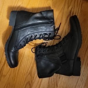 Women's black lace up boots with zipper size 7.5